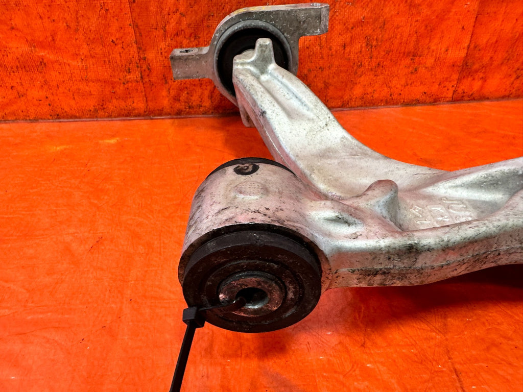 08 15 INFINITI G37 Q60   RWD ONLY   PASSENGER RIGHT FRONT LOWER CONTROL ARM 3289