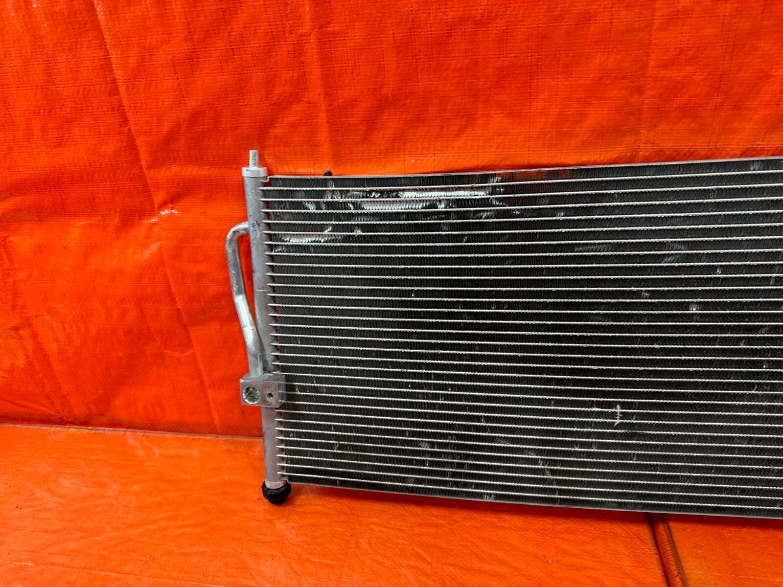 94 01 ACURA INTEGRA   AC CONDENSER   OEM #2537