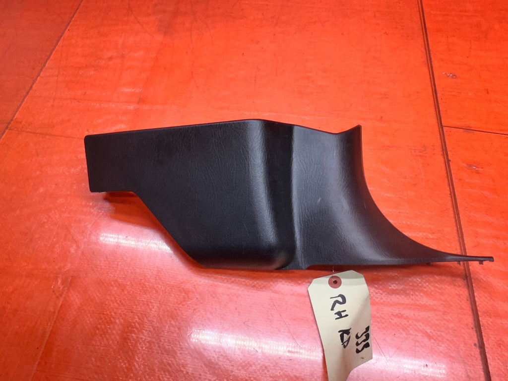 97 01 HONDA PRELUDE 2.2L PASSENGER RIGHT KICK PANEL INTERIOR TRIM PLASTIC OEM #34