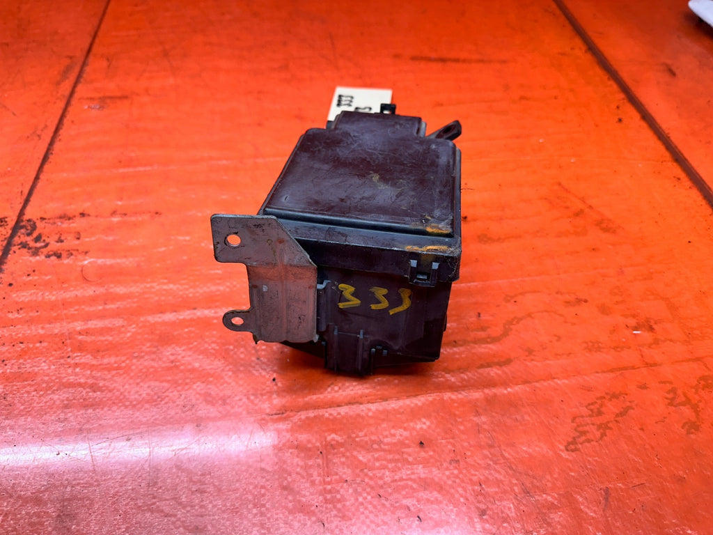 92 95 HONDA CIVIC 1.6L   ENGINE BAY UNDER HOOD RELAY FUSE BOX BLOCK   OEM #3334