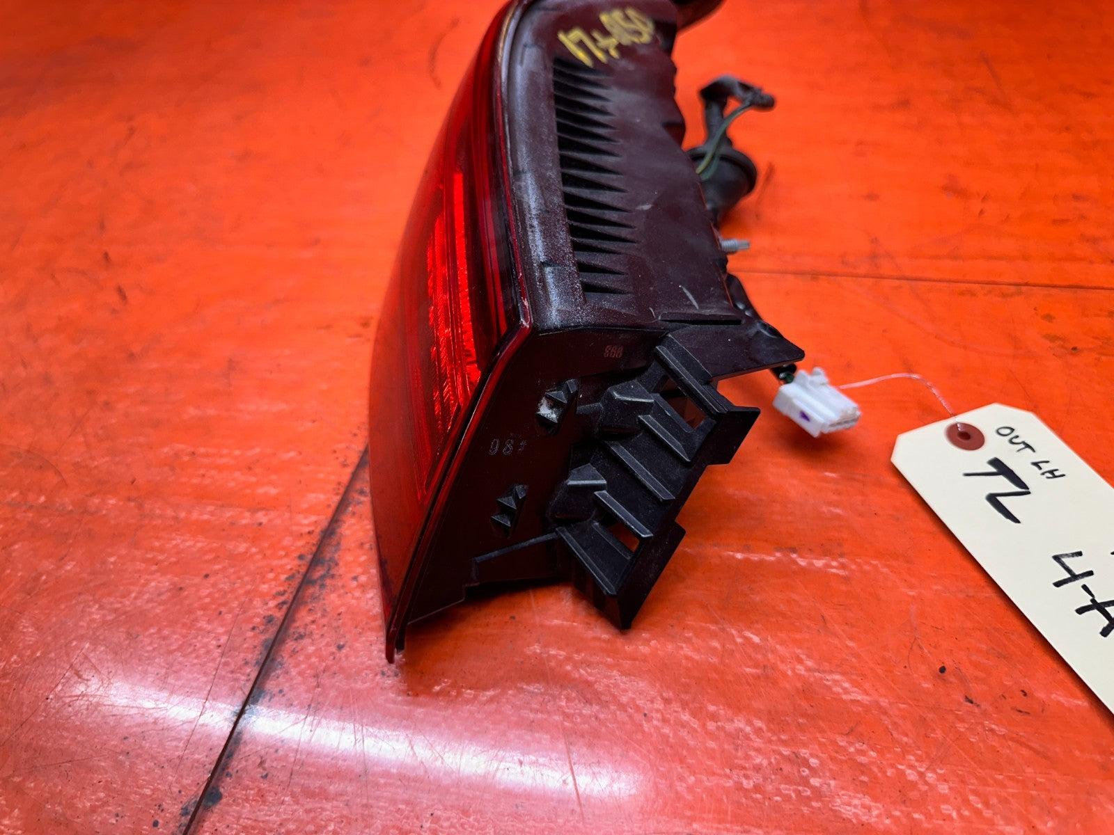 16 23 INFINITI Q60 2D LEFT DRIVER OUTER TAIL LIGHT LAMP ASSEMBLY OEM5