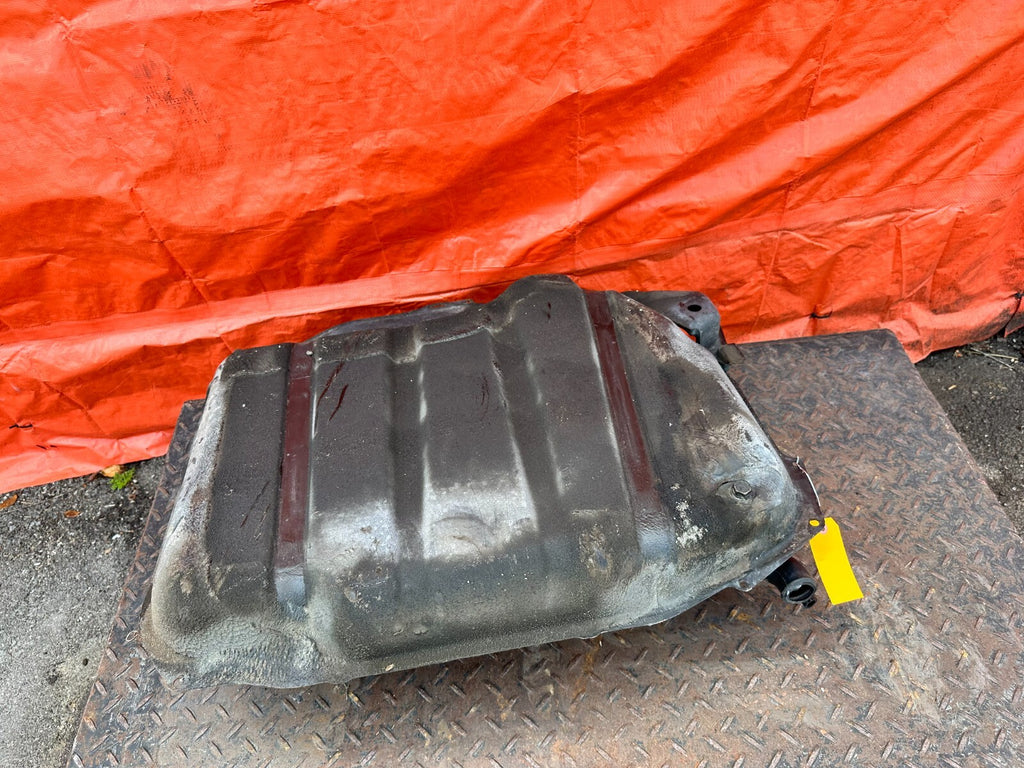 96 98 HONDA CIVIC   HATCHBACK ONLY   GASOLINE GAS FUEL TANK ASSEMBLY   OEM #28710