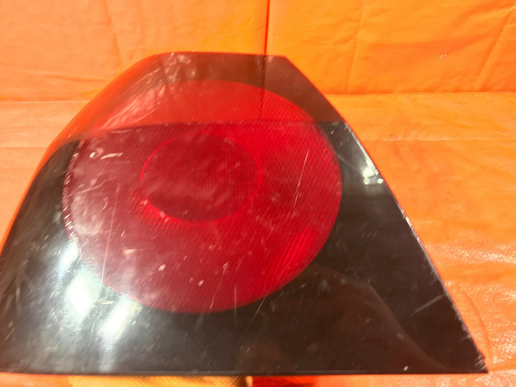 OEM 2004 2005 CHEVROLET IMPALA DRIVER LEFT OUTER TAIL LIGHT LAMP 04 05 165252612