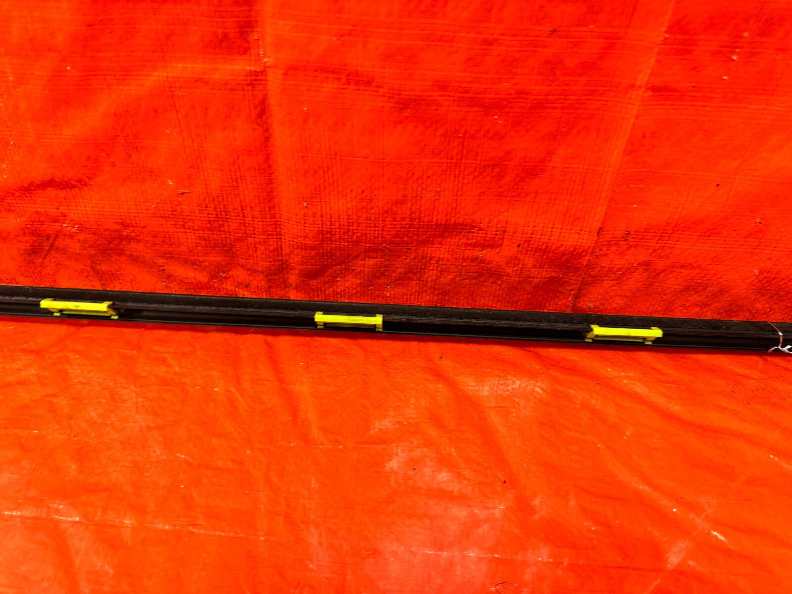 96 00 HONDA CIVIC COUPE HATCH EXTERIOR DOOR WINDOW GLASS TRIM LEFT SIDE 2877