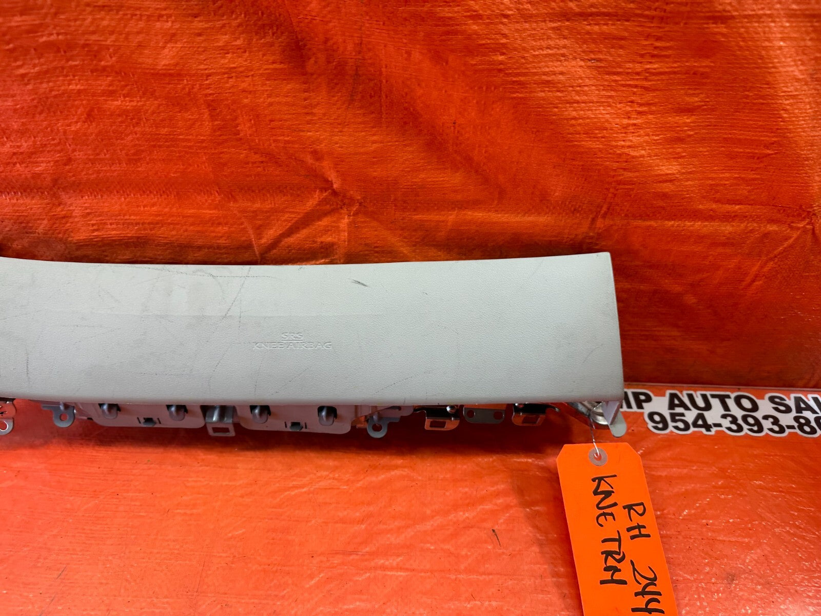 2009 09 LEXUS ES350   PASSENGER RIGHT KNEE TRIM PLASTIC UNIT   GRAY   OEM #2445