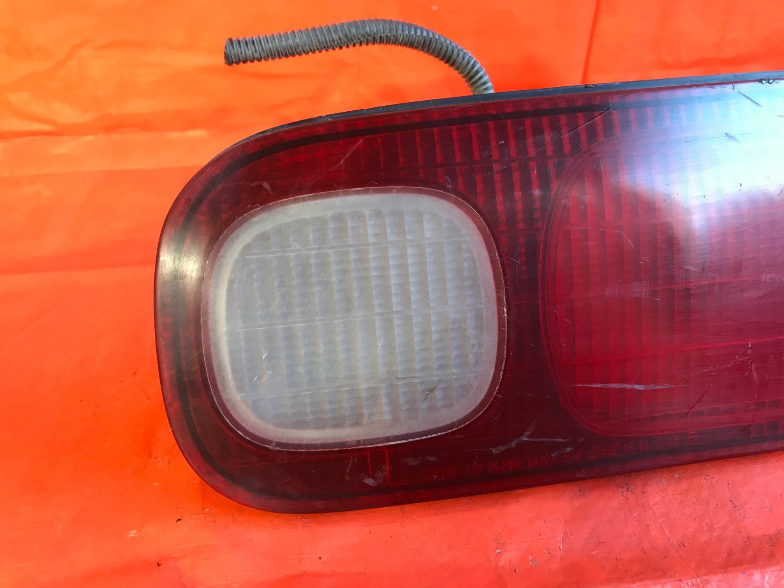 OEM 1998 1999 98 99 ACURA INTEGRA SEDAN PASSENGER RIGHT INNER TAIL LIGHT TRUNK 3