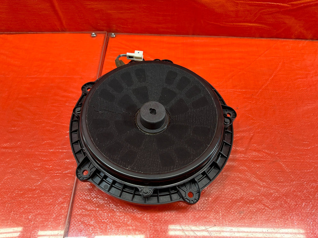 08 15 INFINITI G37 Q60 COUPE  PASSENGER RIGHT DOOR   BOSE SPEAKER   OEM #1900