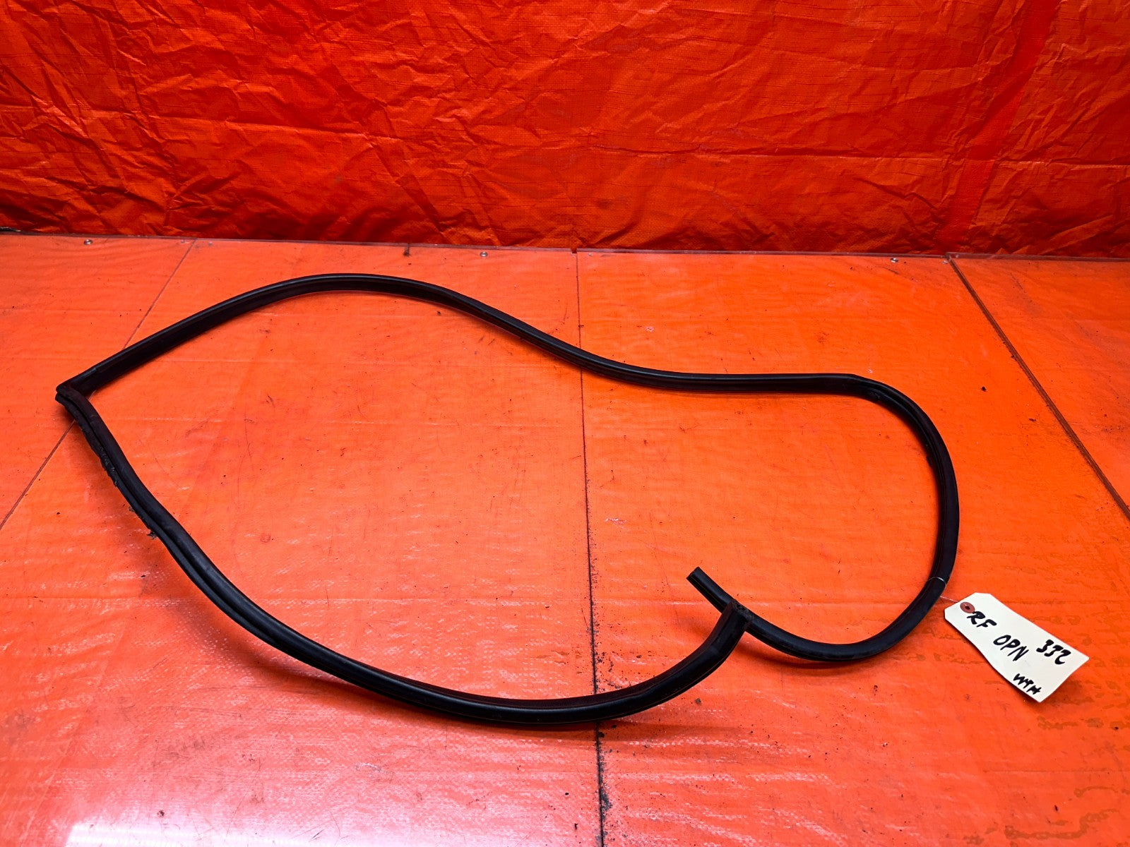 92 96 HONDA PRELUDE RIGHT DOOR OPENING WEATHERSTRIP OEM #3320