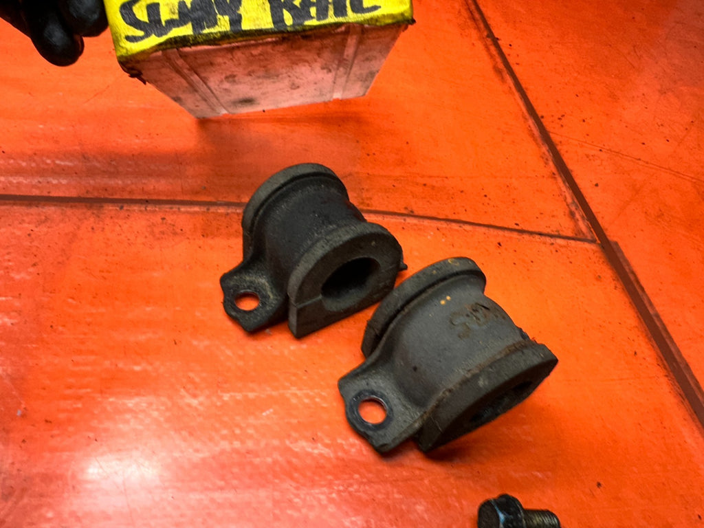 04-08 ACURA TSX 4D 2.4L K24A2 FRONT SWAY STABILIZER BAR MOUNT BRACKETS PAIR #3427