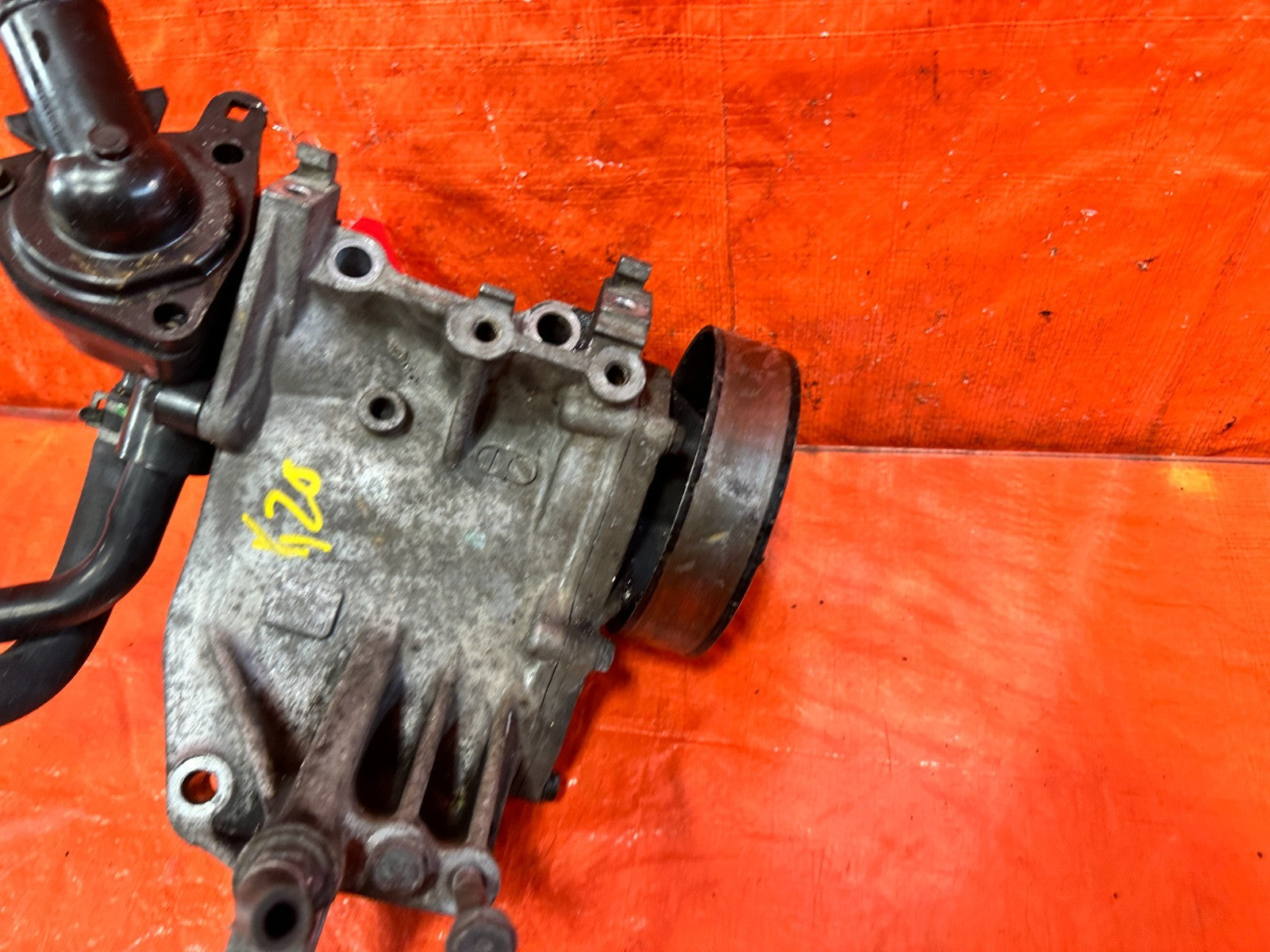 02 06 ACURA RSX K20A2 K20A3 WATER PUMP HOUSING W/ COOLANT NECK & THERMOSTAT OEM5