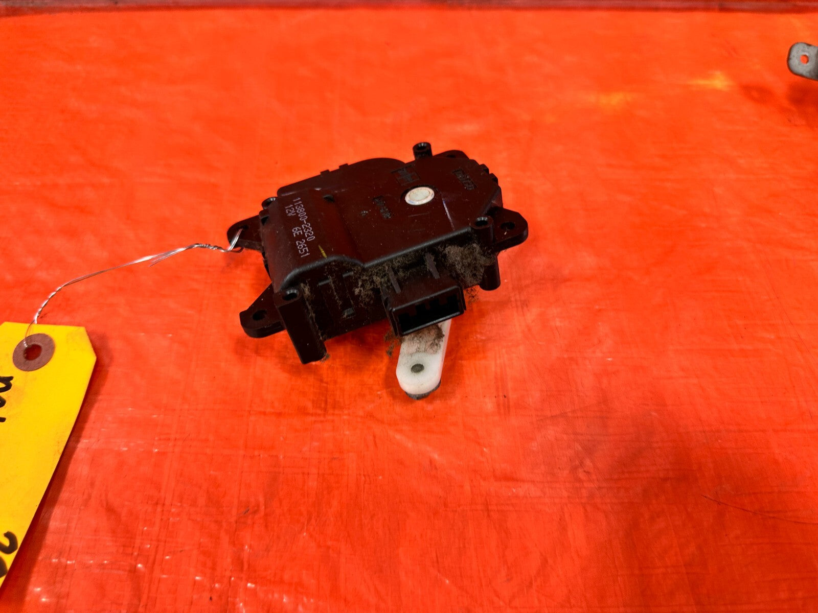 04 14 ACURA TSX   AC FLAP VENT ACTUATOR   PART # 113800 2320   OEM #2911