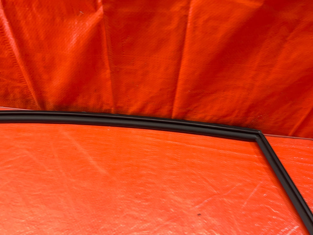 06 11 CIVIC 4D SEDAN   DRIVER LEFT REAR WEATHER STRIP RUN CHANNEL   OEM #2207
