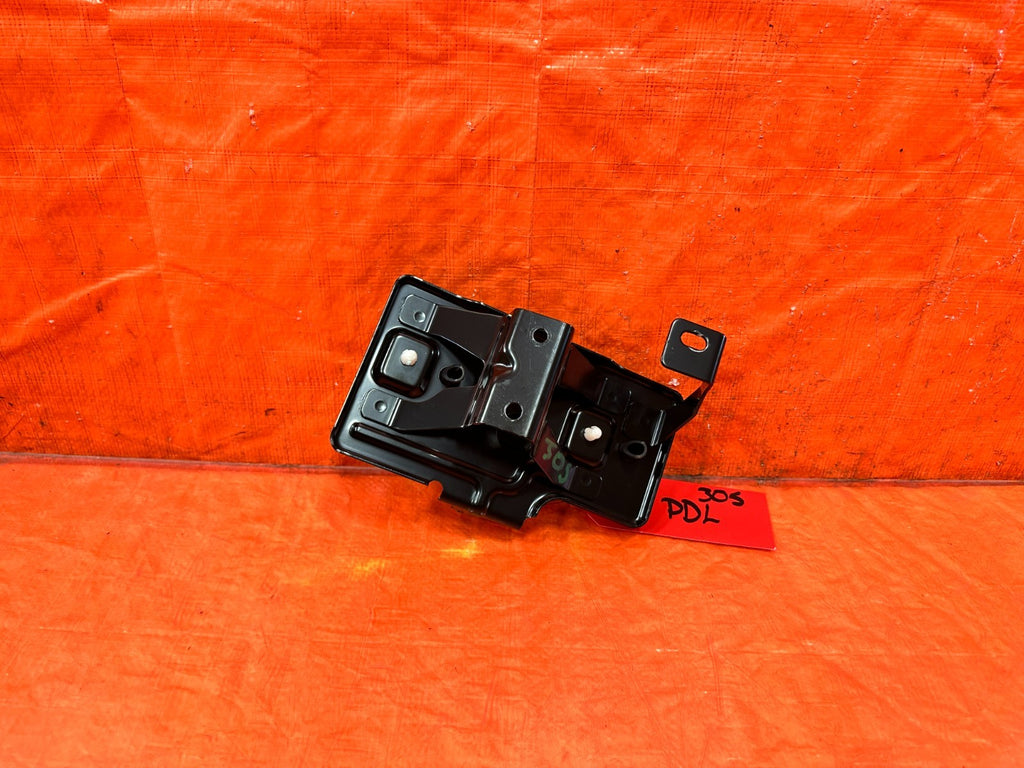 09 14 ACURA TSX   DEAD PEDAL / FOOT REST W/ BRAKET   OEM FACTORY #3051