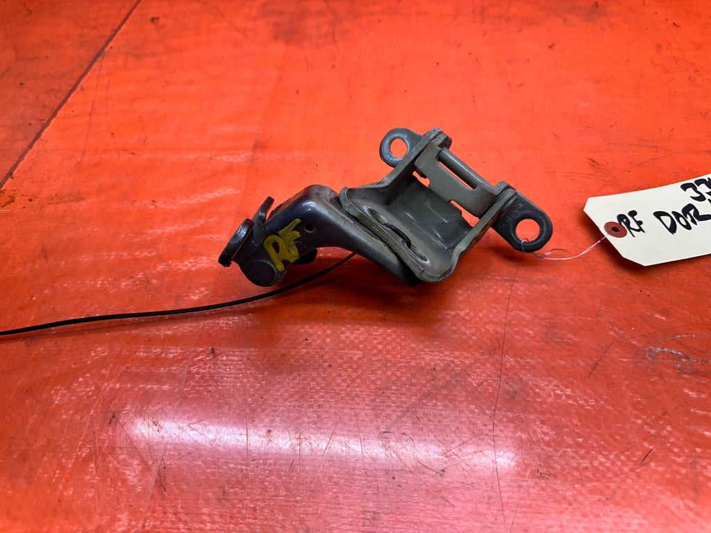 13 15 HONDA CIVIC SI 4D RIGHT PASSENGER FRONT UPPER LOWER DOOR HINGE SET  3345