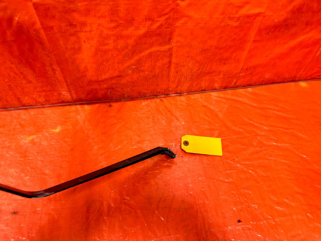 04 08 ACURA TSX   GASOLINE GAS FUEL TANK STRAP SET STRAPS SUPPORTS   OEM #2914