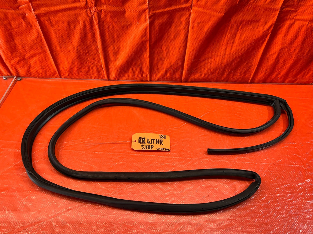 06 11 CIVIC 4D SEDAN   PASSENGER RIGHT REAR WEATHER STRIP SEAL GASKET OEM #2200