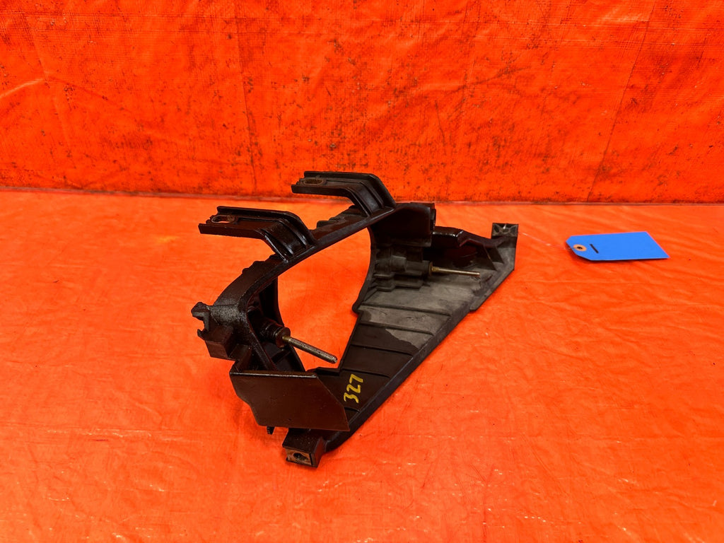 92 95 HONDA CIVIC   2D COUPE   PASSENGER RIGHT HEADLIGHT BRACKET HOUSING 3273