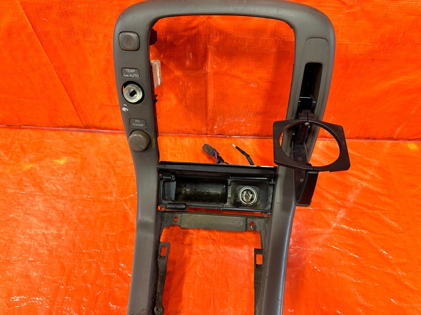 92 00 LEXUS SC300   MANUAL SHIFTER CONSOLE TRIM BEZEL   TAN COLOR   OEM #2768