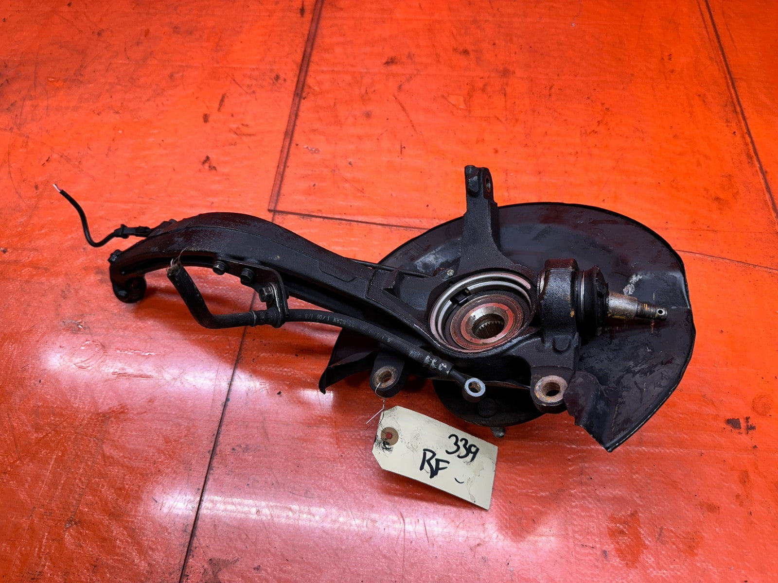04-05 ACURA TSX 2.4L FRONT RIGHT PASSENGER SPINDLE KNUCKLE HUB OEM #33911