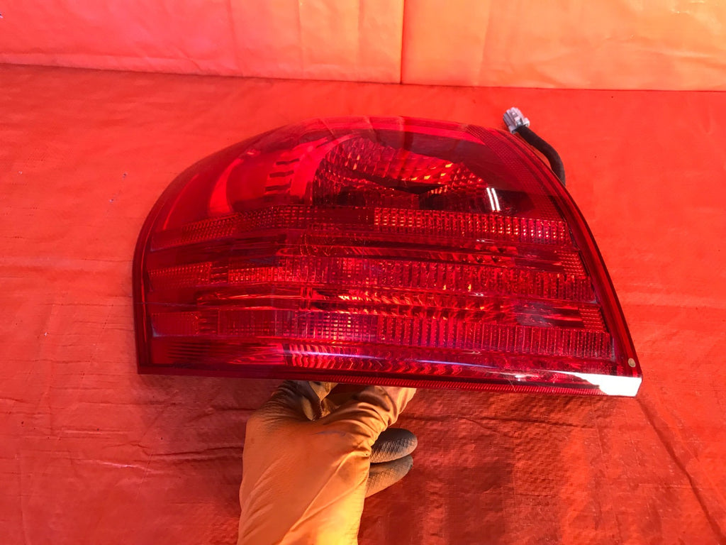 OEM 2010 2011 2012 NISSAN ROGUE DRIVER LEFT OUTER TAIL LIGHT LAMP L LH 10 11 120