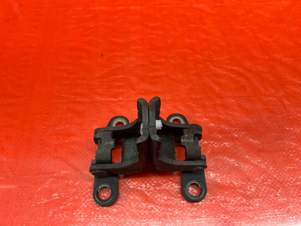02 05 HONDA CIVIC SI EP3 HATCHBACK DOOR HINGE SET UPPER & LOWER RIGHT  OEM 1767
