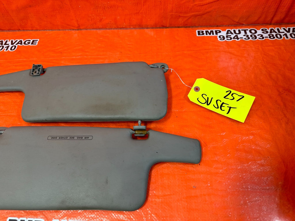 92 95 HONDA CIVIC   LEFT AND RIGHT SUN VISORS PAIR SET   GRAY   OEM #2573