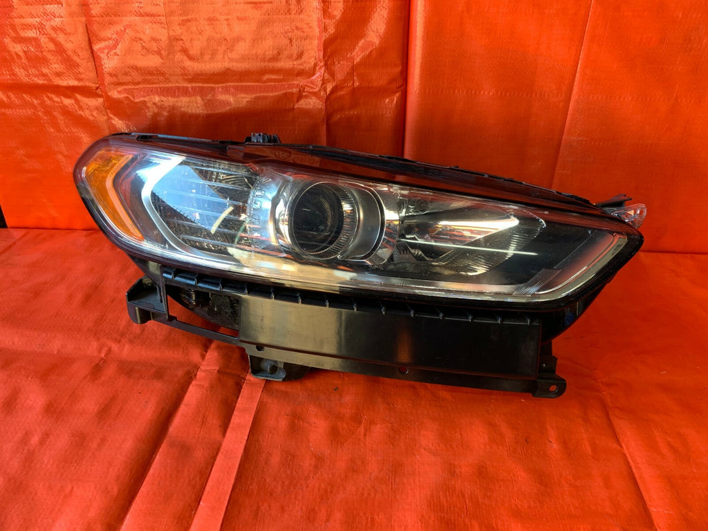 OEM 2014 2015 2016 FORD FUSION   PASSENGER RIGHT HEADLIGHT HEADLAMP   HALOGEN0