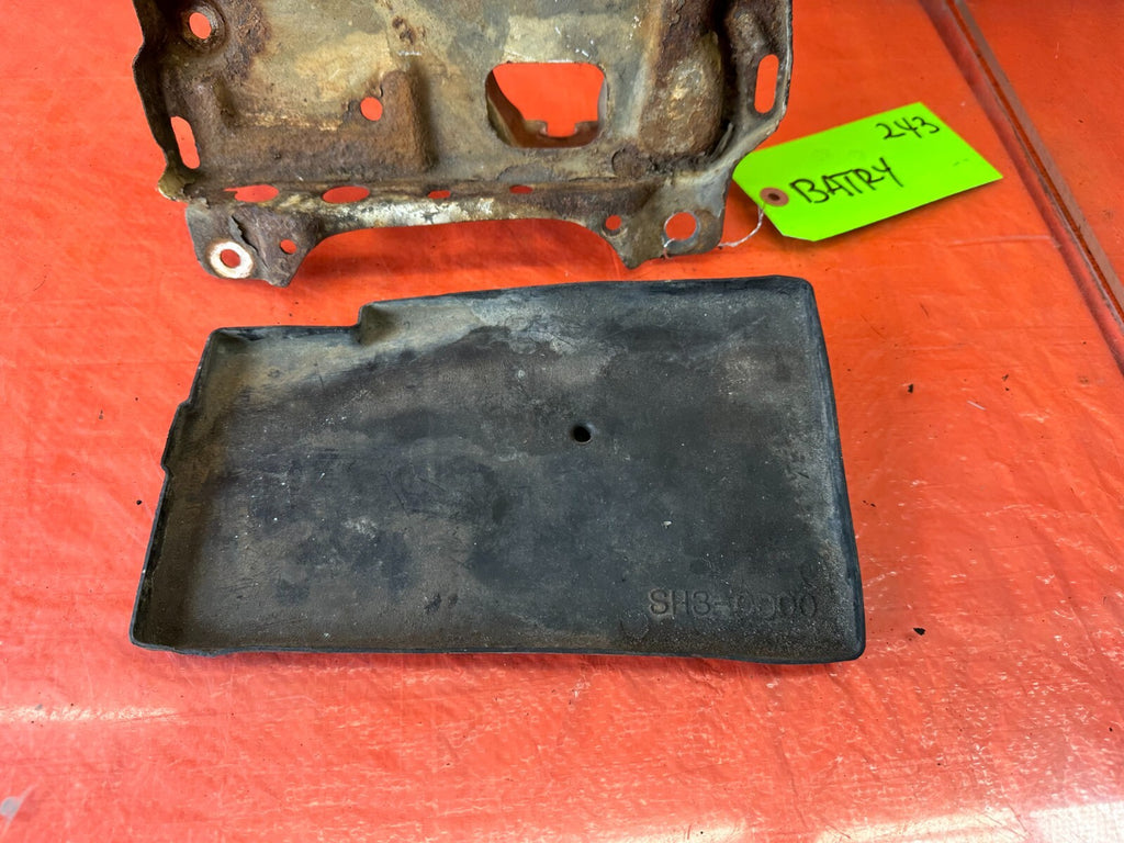 88 91 HONDA CRX   BATTERY TRAY MOUNTING BRACKET W/ PLASTIC TRIM    OEM #2432