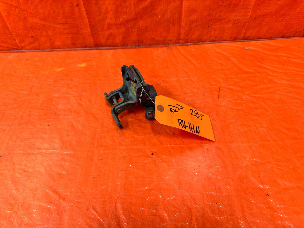 88 00 HONDA CIVIC FRONT LEFT OR RIGHT DOOR HINGE SET / UPPER + LOWER OEM #2850