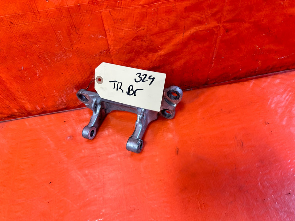 02 06 ACURA RSX TYPE S BASE K20 MANUAL TRANSMISSION MOUNT BRACKET OEM 3296