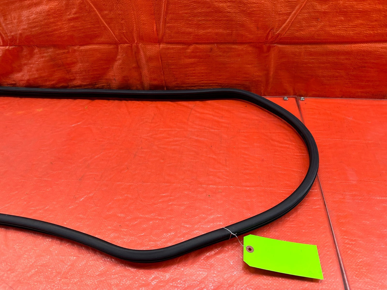 09 14 ACURA TSX   DRIVER LEFT REAR DOOR TO CHASSIS OPEN TRIM SEAL OEM 2332