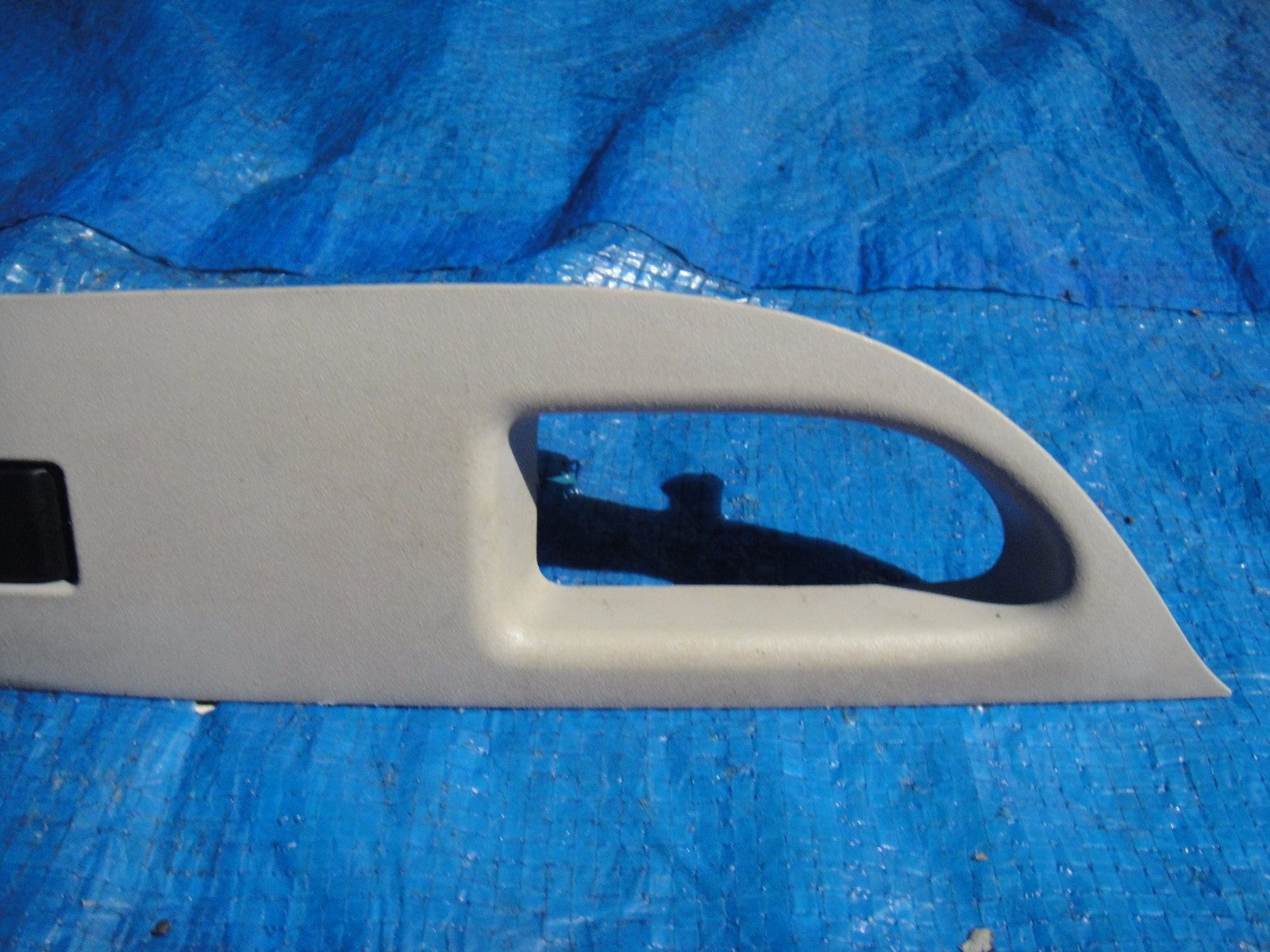 OEM 2009 G37 AWD G37X SEDAN 4D RIGHT FRONT PASSENGER WINDOW / LOCK SWITCH #11122