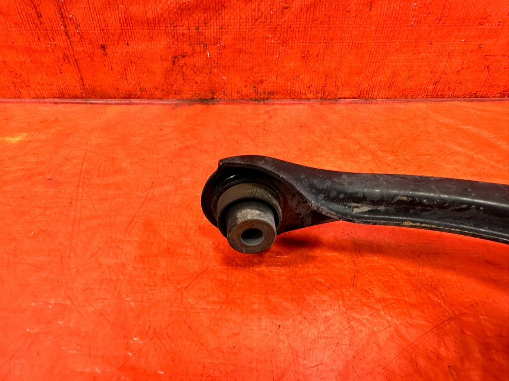 97 01 HONDA CR V CRV   PASSENGER RIGHT FRONT UPPER CONTROL ARM   OEM #3012