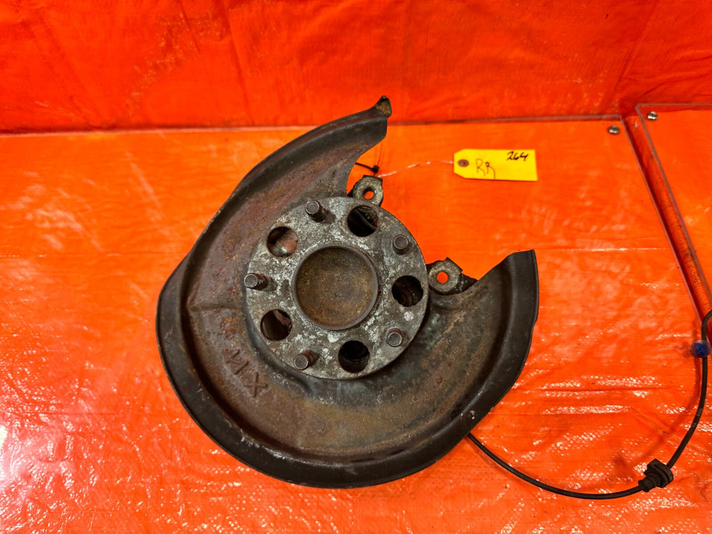 06 11 HONDA CIVIC SI   PASSENGER RIGHT REAR   SPINDLE KNUCKLE HUB   OEM #2647