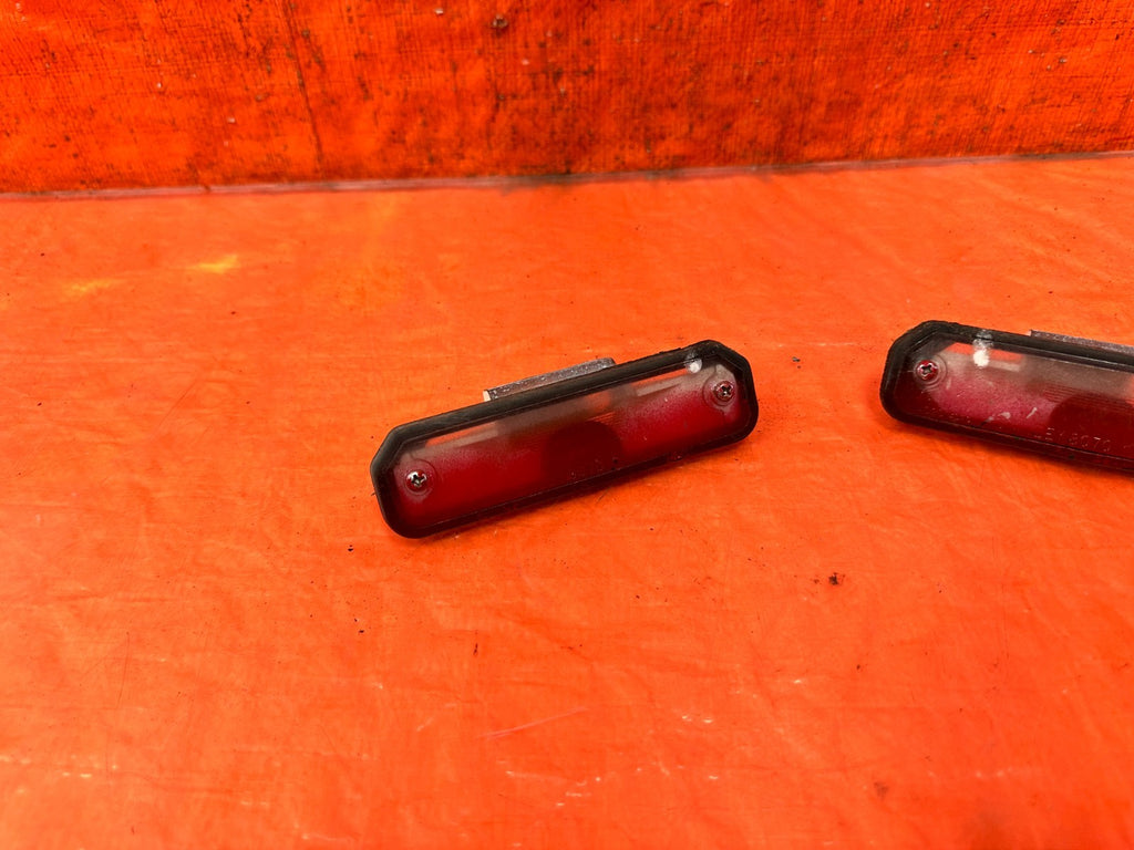 96 00 HONDA CIVIC   LEFT AND RIGHT LICENSE PLATE LIGHTS LAMPS   OEM  3193