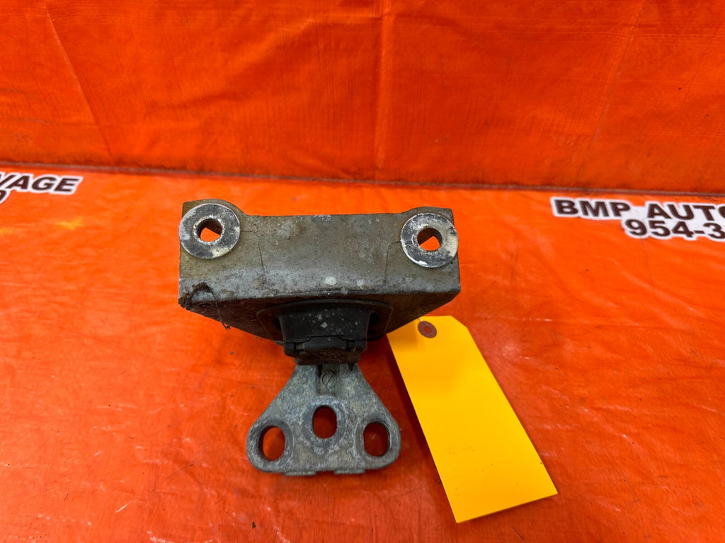 06 11 HONDA CIVIC 1.8L   5 SPEED MANUAL STICK SHIFT TRANSMISSION MOUNT OEM 2607