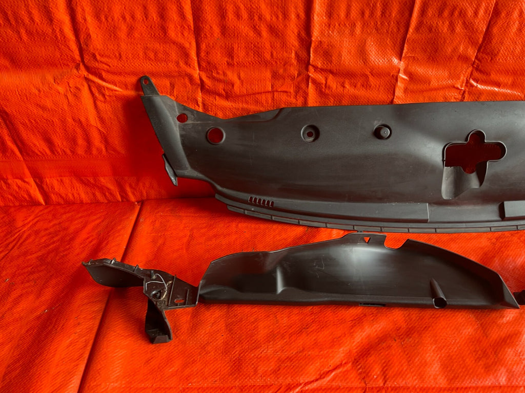 07 11 HONDA CIVIC SI SEDAN   FENDER & RADIATOR TRIM SET   LEFT RIGHT   OEM #668