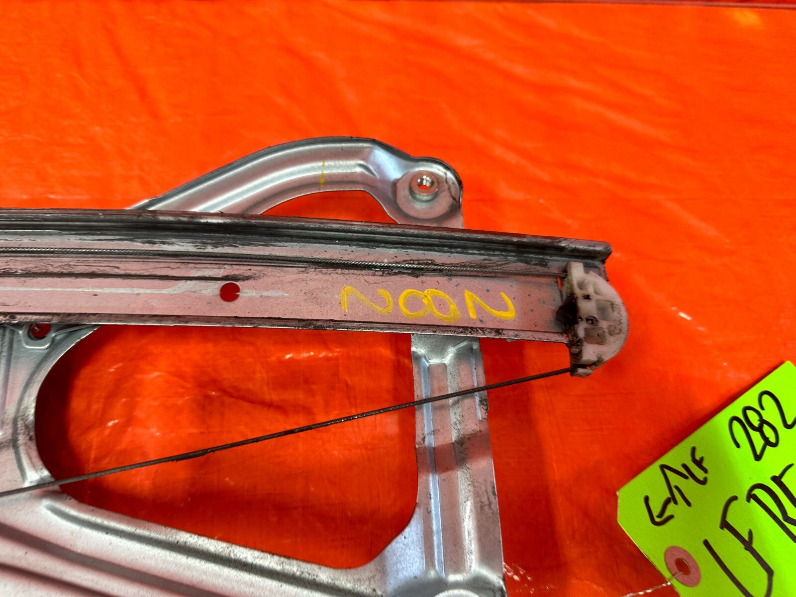 06 11 HONDA CIVIC SEDAN 4 DOOR   DRIVER LEFT FRONT   WINDOW REGULATOR   OEM #2826