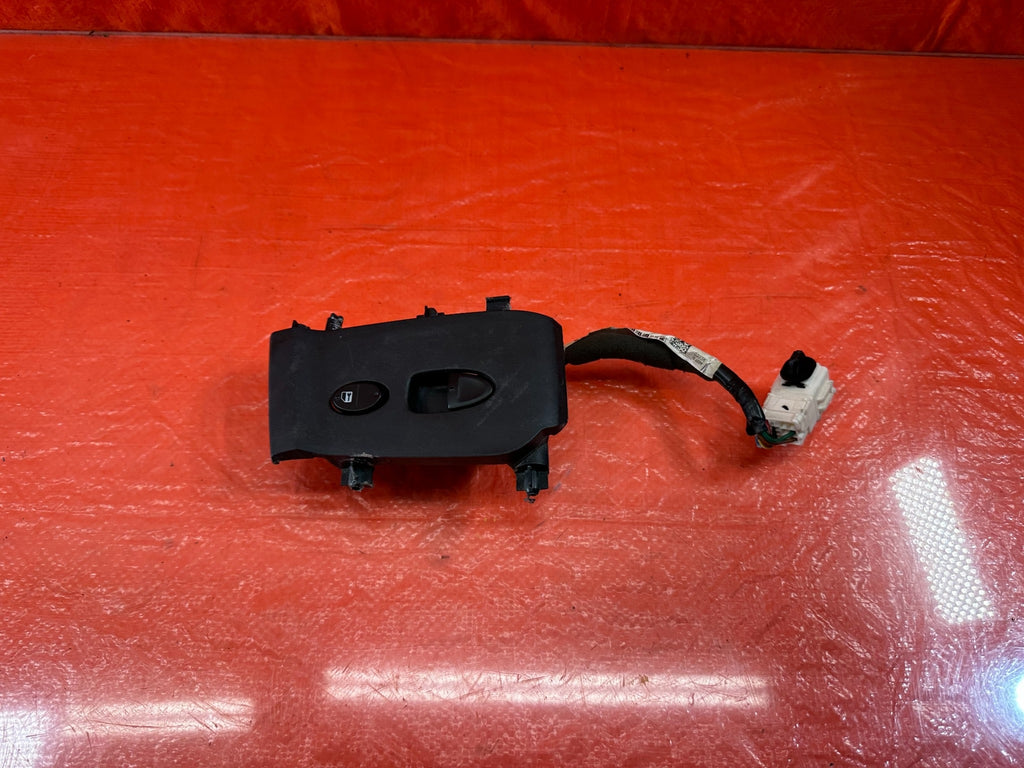 06 11 CIVIC 2D COUPE   WINDOW SWITCH   PASSENGER RIGHT SIDE   OEM FACTORY #1940