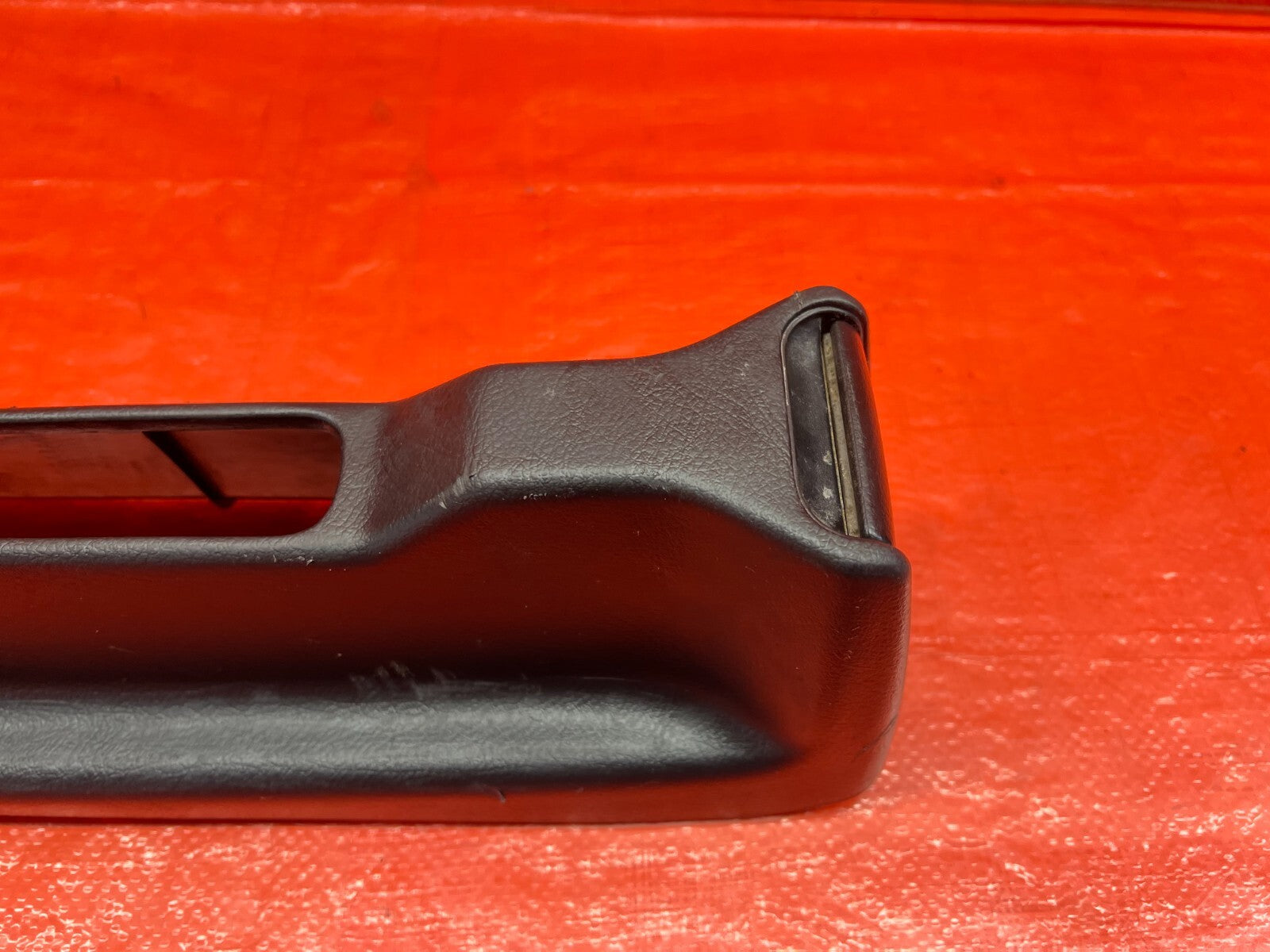 90 93 ACURA INTEGRA   ARM REST CENTER CONSOLE STORAGE DELETE   BLACK   OEM #1604