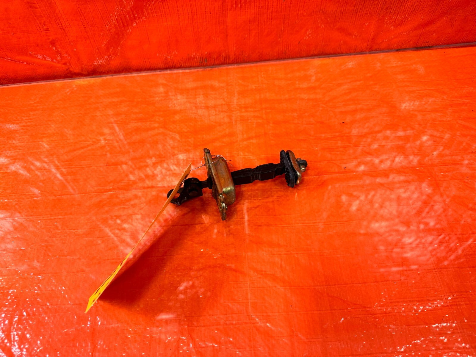 97 01 HONDA PRELUDE   PASSENGER RIGHT   DOOR CHECKER HINGE ARM STOPPER OEM #2636