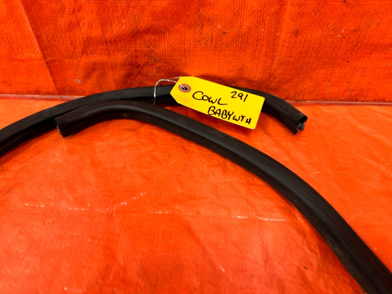 04 08 ACURA TSX   WINDSHIELD WIPER COWL WEATHER STRIP RUBBER GASKET OEM #2916