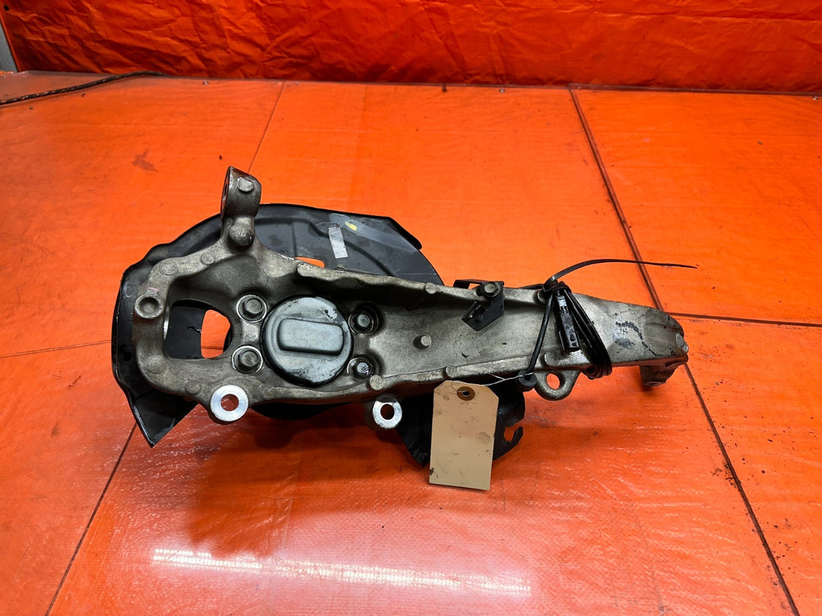 14-15 INFINITI Q50 RWD DRIVER LEFT FRONT SUSPENSION KNUCKLE SPINDLE HUB OEM 3437