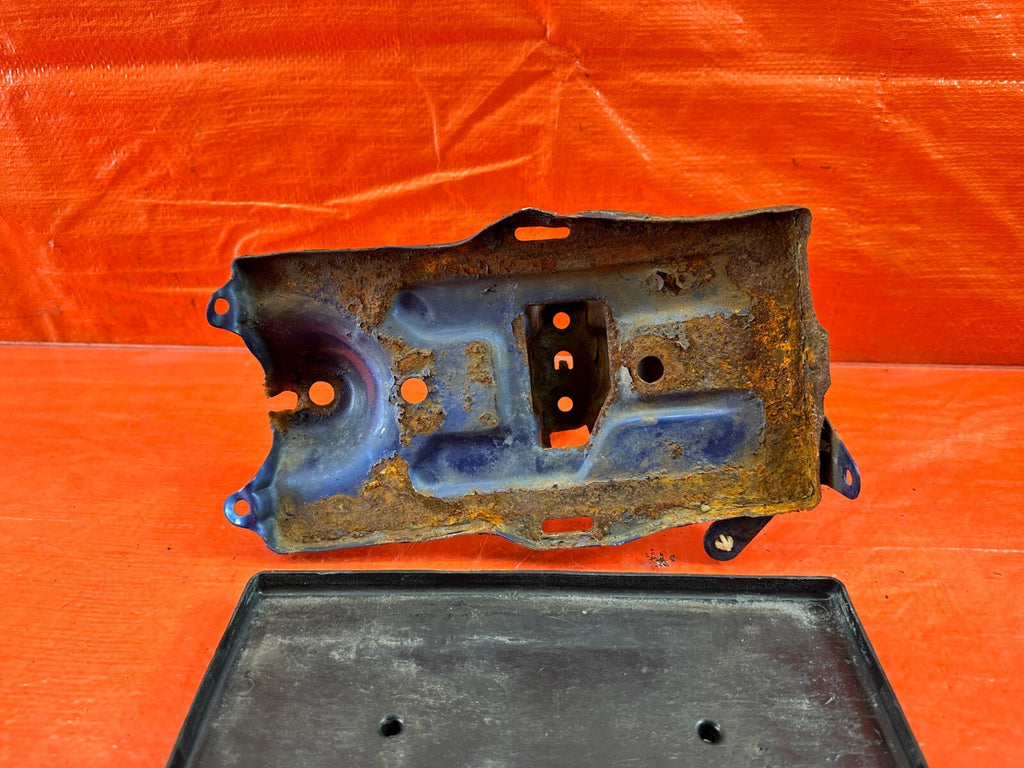 HONDA & ACURA   INTEGRA CIVIC DEL SOL   BATTERY TRAY   OEM FACTORY OE #2213