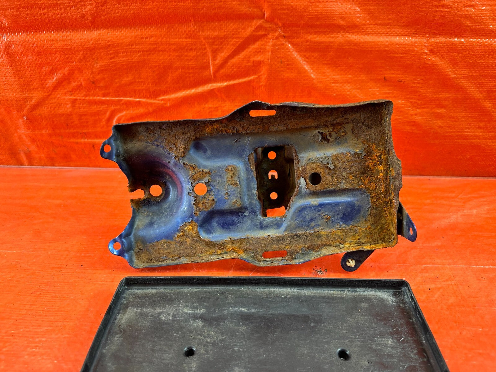 HONDA & ACURA   INTEGRA CIVIC DEL SOL   BATTERY TRAY   OEM FACTORY OE #2213
