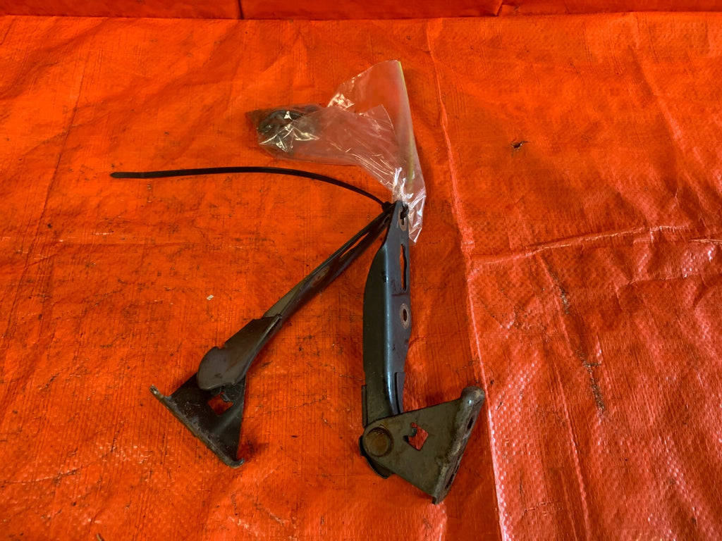 96 00 HONDA CIVIC   HOOD HINGE SET   HINGES LEFT RIGHT DRIVER PASSENGER   OEM OE0