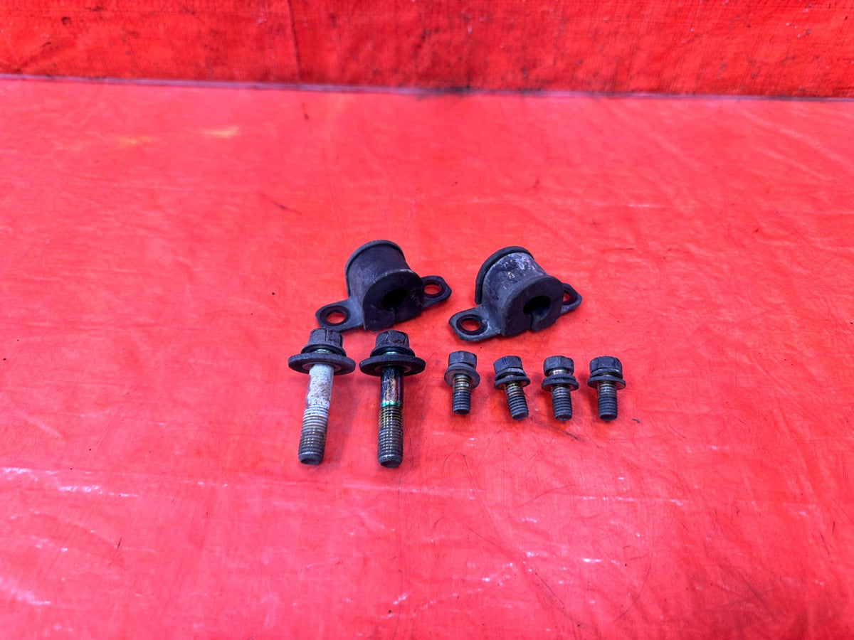 94-01 ACURA INTEGRA - REAR SWAY BAR BUSHINGS AND BRACKETS LEFT & RIGHT OEM #3091