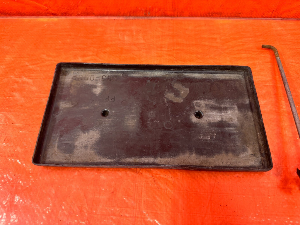 HONDA & ACURA   INTEGRA CIVIC DEL SOL   BATTERY TRAY PLASTIC AND TIE DOWN OEM 973