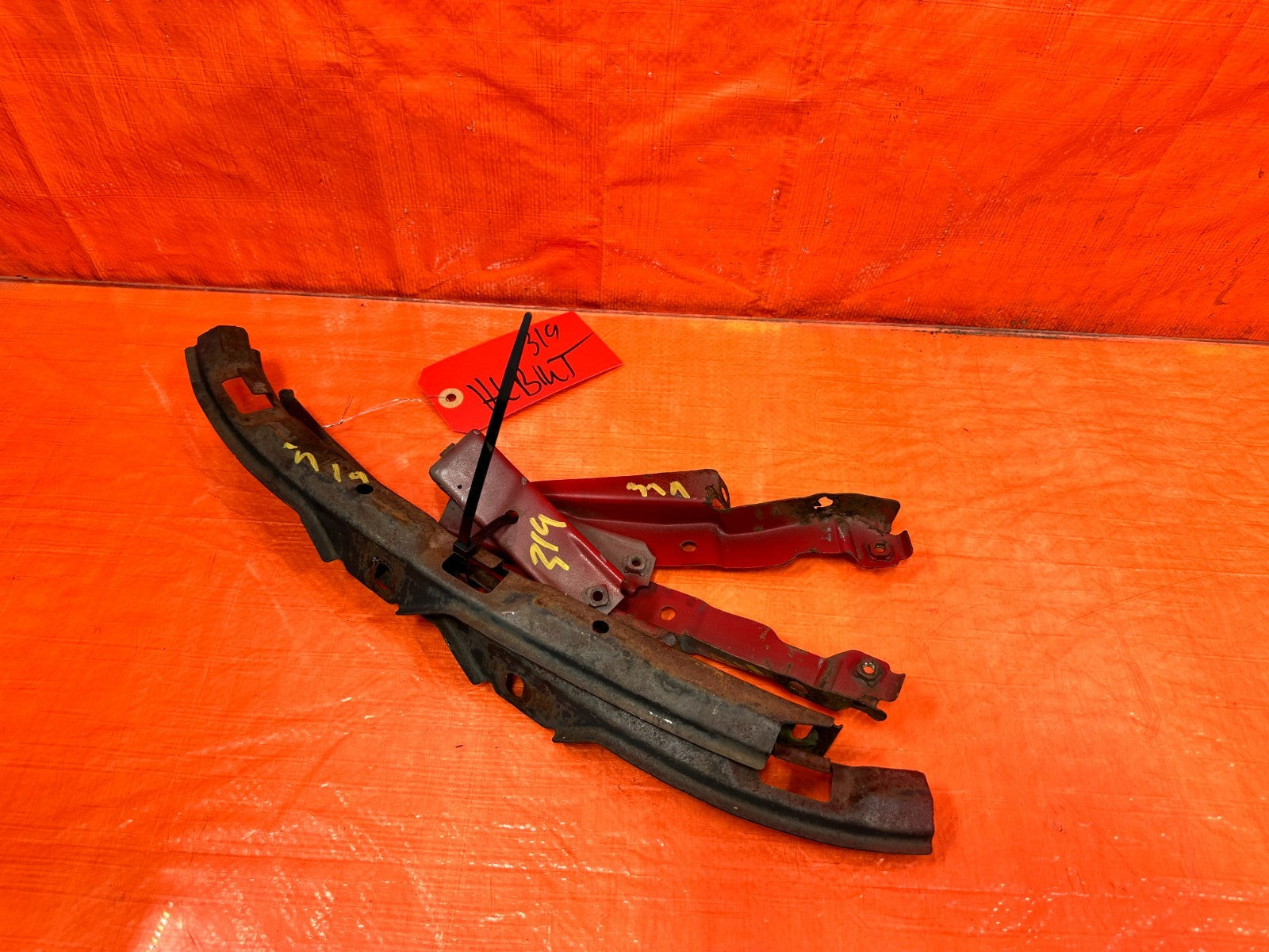 96 98 HONDA CIVIC HEADLIGHT BRACKET SET LEFT & RIGHT BRACKETS   ALL 6   OEM #3190