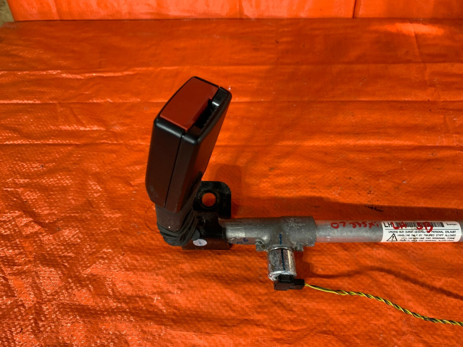OEM 2007 07 BMW 335Xi 335i AWD SEDAN DRIVER LEFT REAR SEAT BELT BUCKLE BLACK4